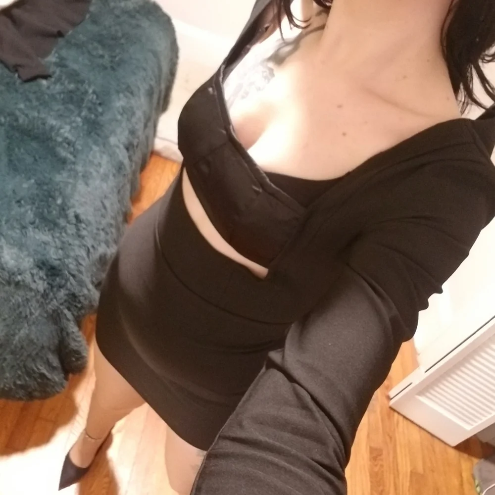 Black mini dress - Picture 5 of 7